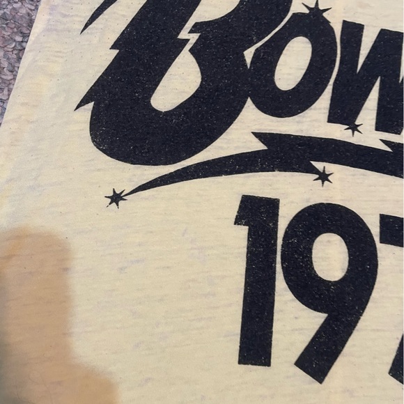 David Bowie 1974 Yellow T-Shirt Size Small - Picture 2 of 5